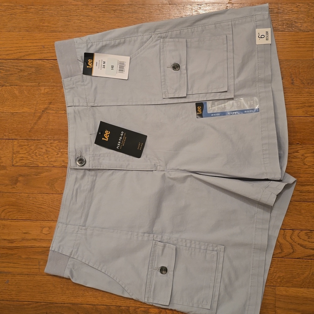 LEE BRAND WOMEN'S "SUMMER HAZE" PLUS SIZE BERMUDA SHORTS SIZE 18